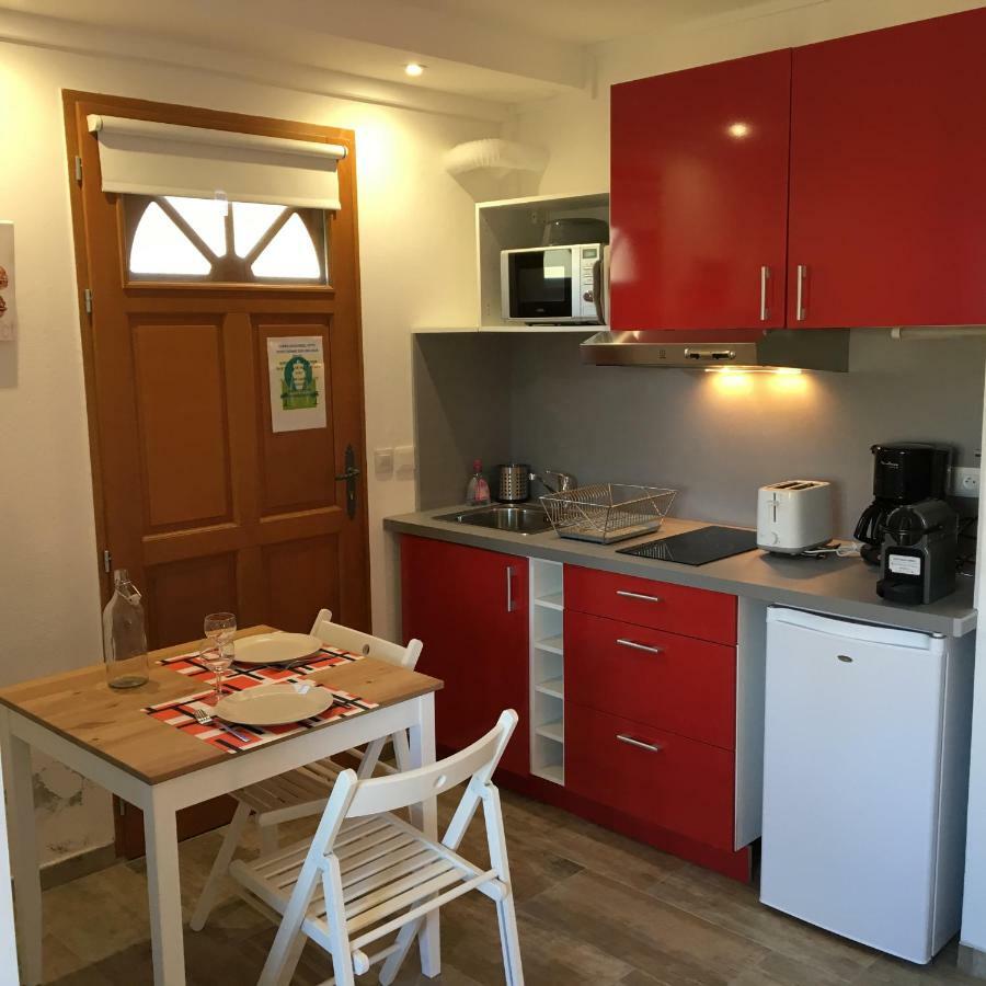 Apartamento Le Club Des Cigales Hyères Exterior foto